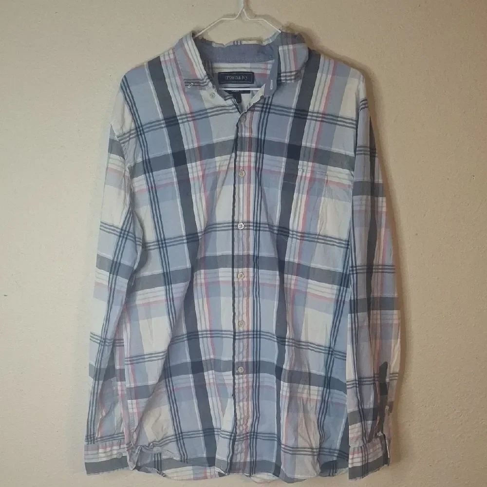 Crown & Ivy Classic Fit Blue and White Plaid Button Down Shirt size large